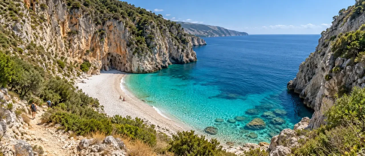 Plage sauvage de Gjipe parmi les stations balnéaires d’Albanie